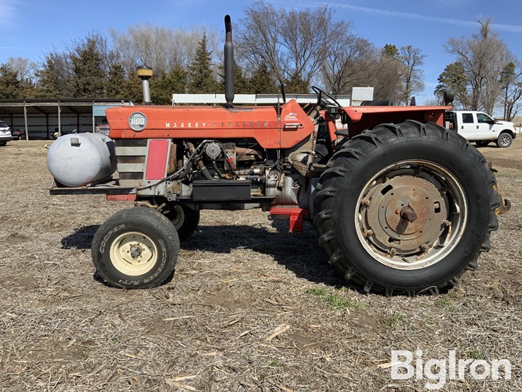 1968-massey-ferguson-1100-image-8