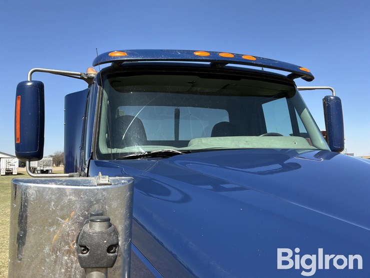 2010-international-prostar-image-14