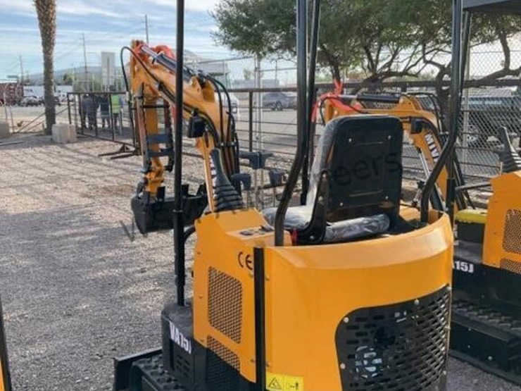 2026-miva-15-mini-excavator-image-3