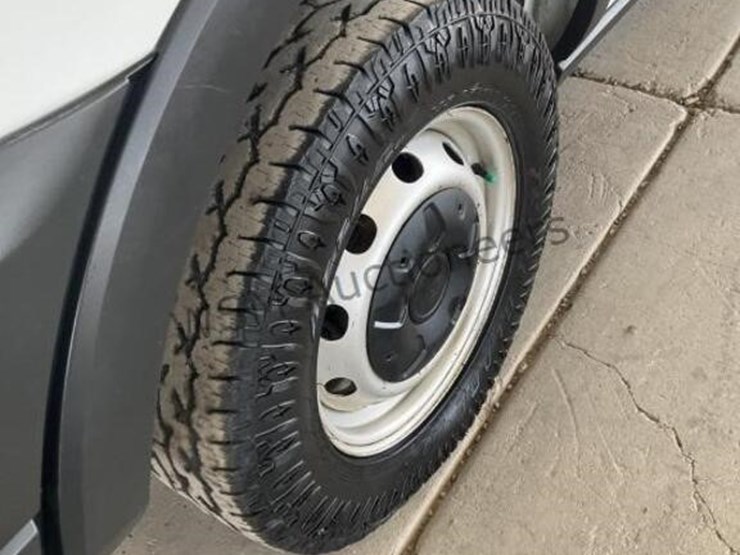 2020-ford-transit-image-8