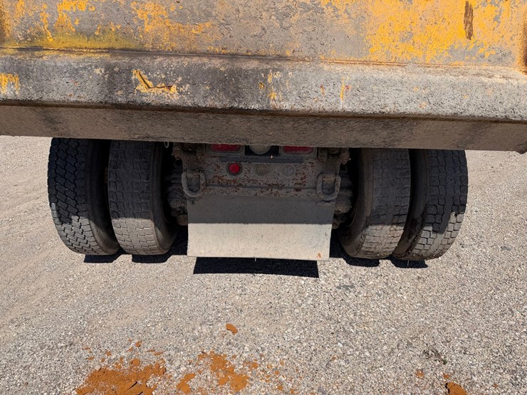 1995-mack-cl713-image-29