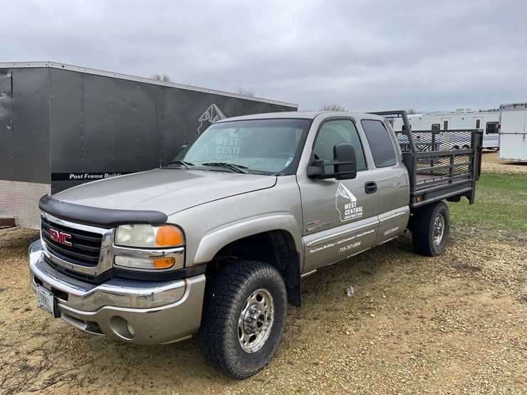 2003-gmc-sierra-2500-image-1