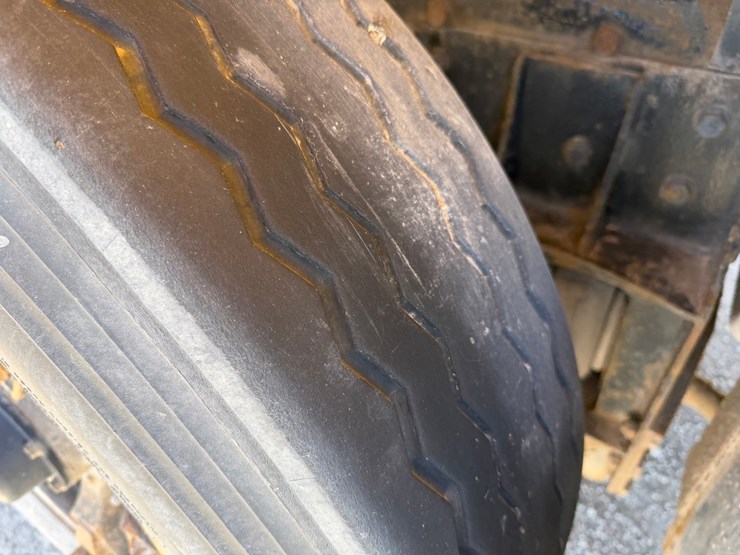 1995-mack-cl713-image-86