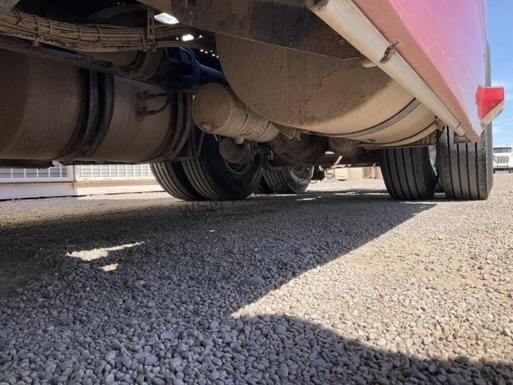 2022-volvo-vnl-760-t/t-image-32