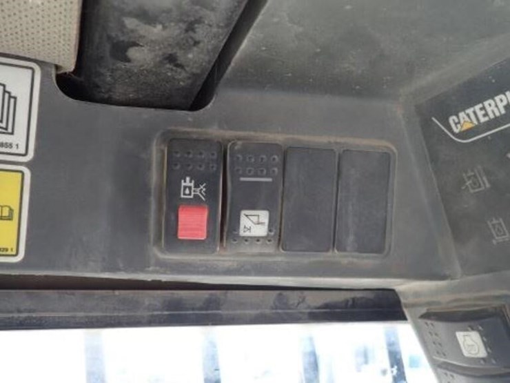 2009-caterpillar-232b-image-16