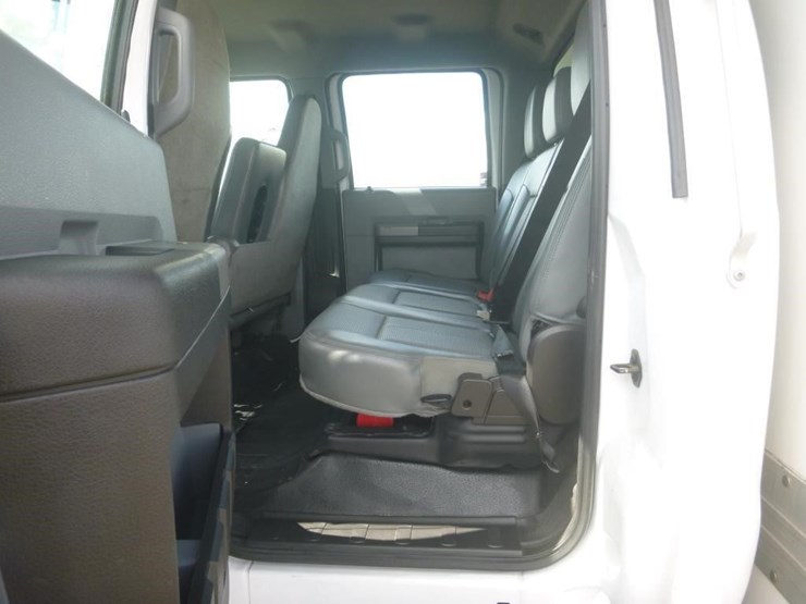 2016-ford-f650-xlt-image-13