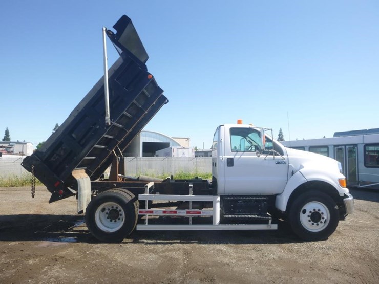 2015-ford-f750-image-9