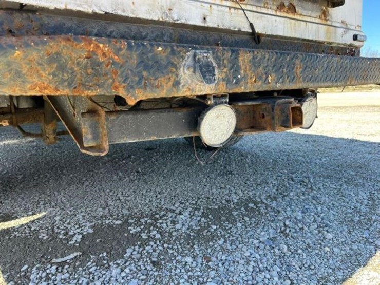 2010-ford-f250-xl-image-47