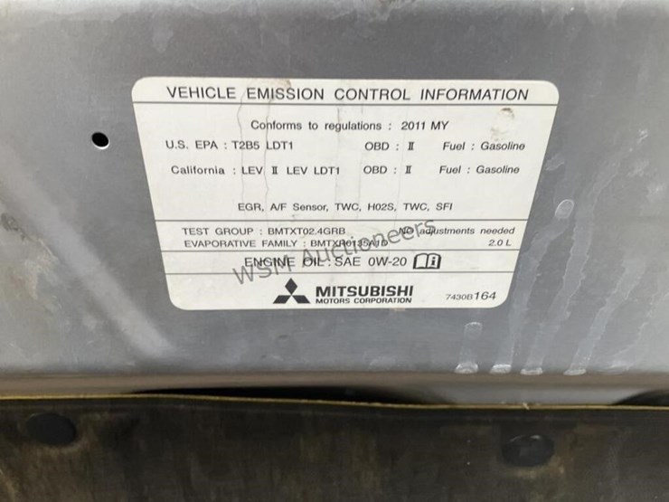 2011-mitsubishi-outlander-image-13