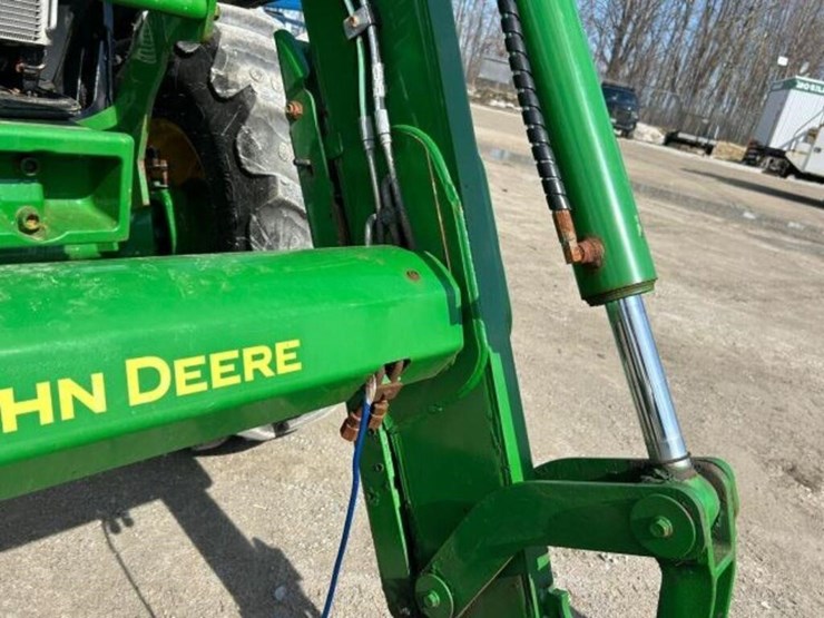 2020-john-deere-6130m-image-31