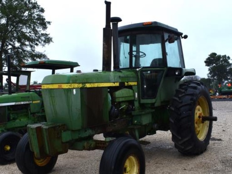 john-deere-4630-image-1
