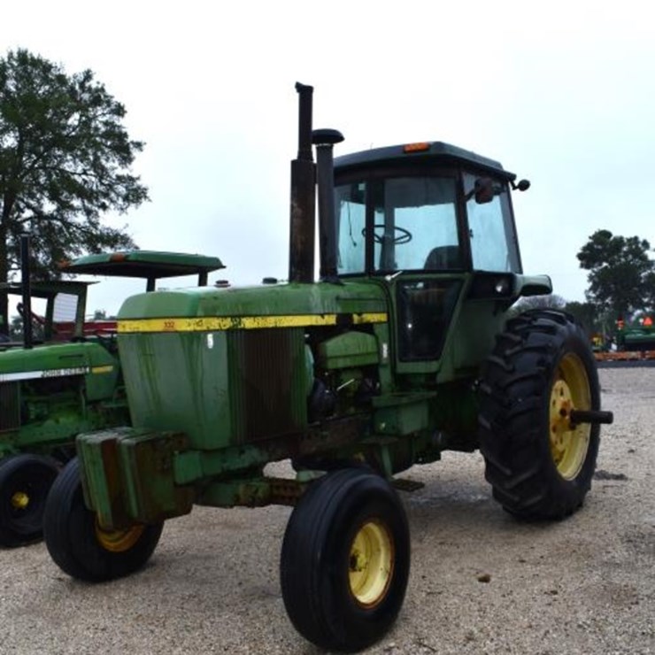 JOHN DEERE 4630