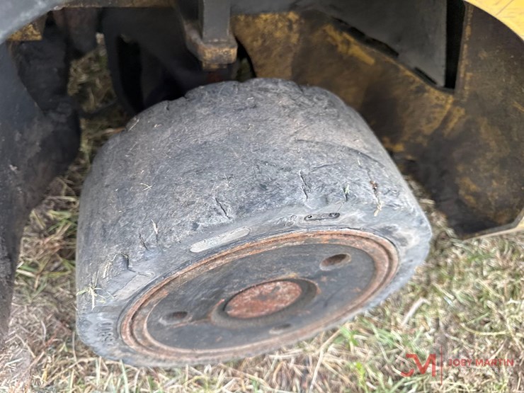 caterpillar-2c6000-image-9