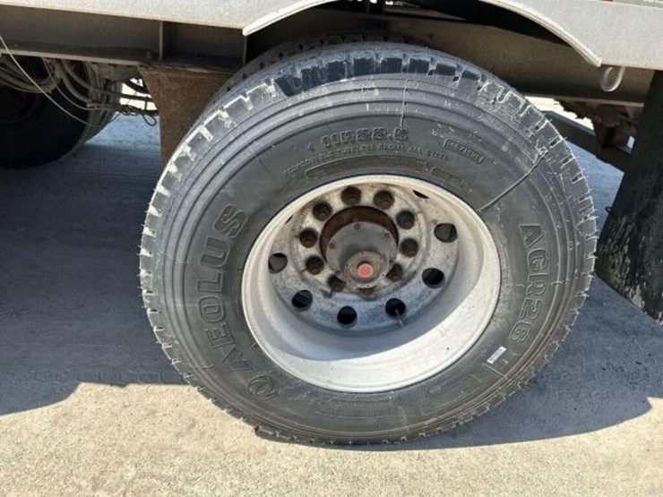 2008-titan-53-ft-image-29