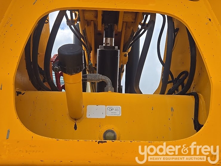 2017-jcb-510-56-image-42