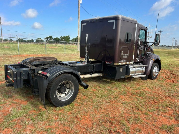 2009-kenworth-t300-image-31