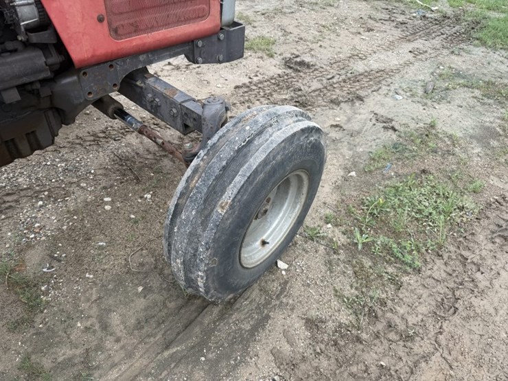 massey-ferguson-383-image-15