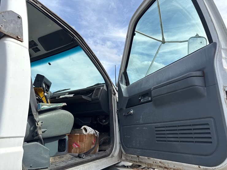 gmc-topkick-c8500-image-40