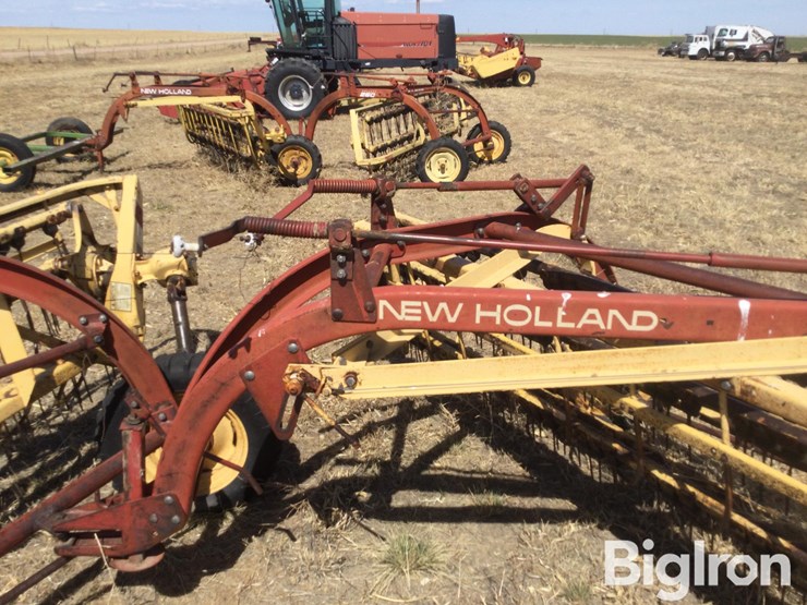 new-holland-260-image-20