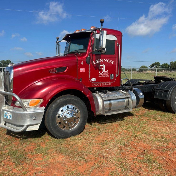 2012 PETERBILT 386