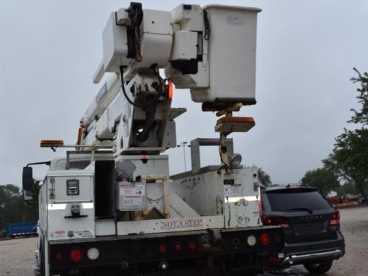 2015-case-ih-4300-image-18