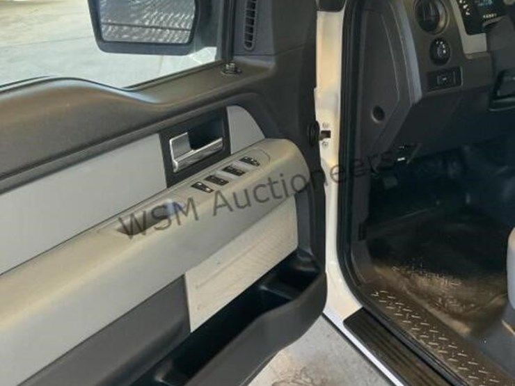 2014-ford-f150-image-24