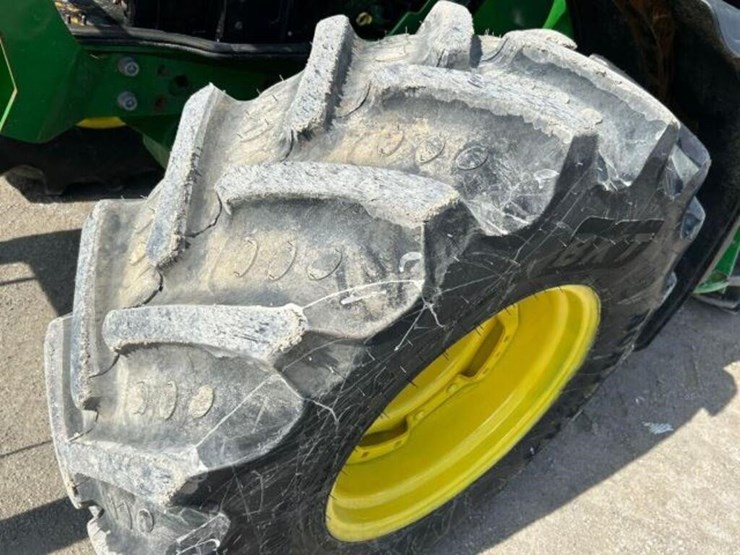 2020-john-deere-6130m-image-64