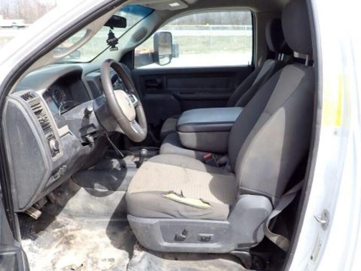 2011-dodge-5500-hd-s/a-service-truck-3d6wu7el3bg61-image-15