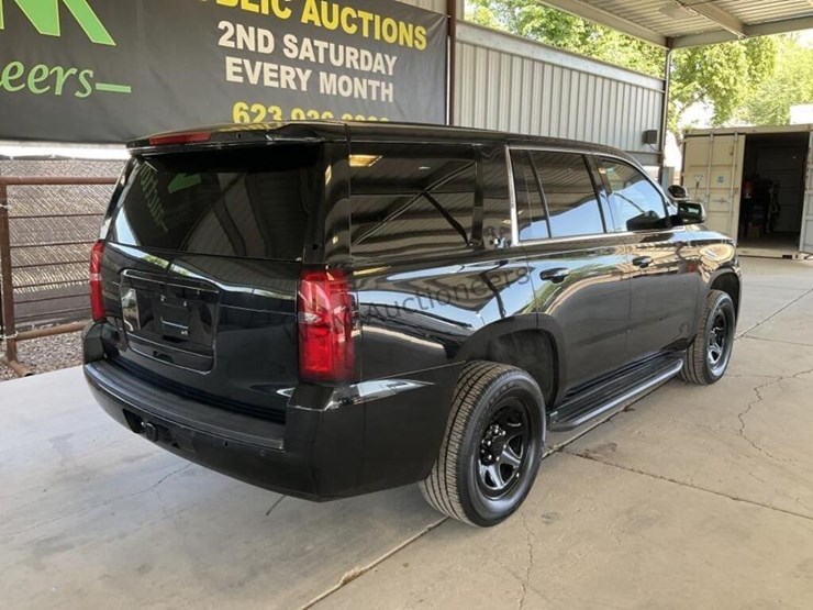 2019-chevrolet-tahoe-image-7
