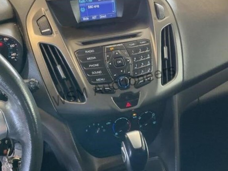 2015-ford-transit-connect-image-21