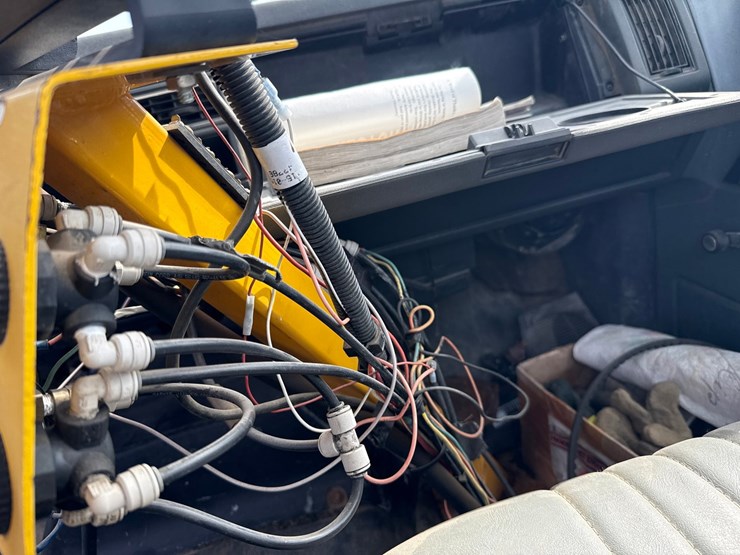 gmc-topkick-c8500-image-49