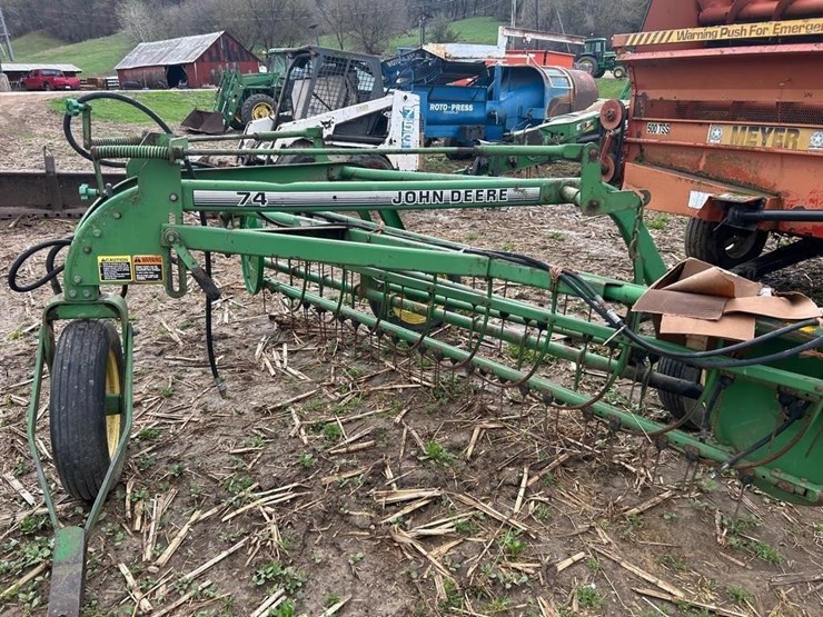 john-deere-74-image-7
