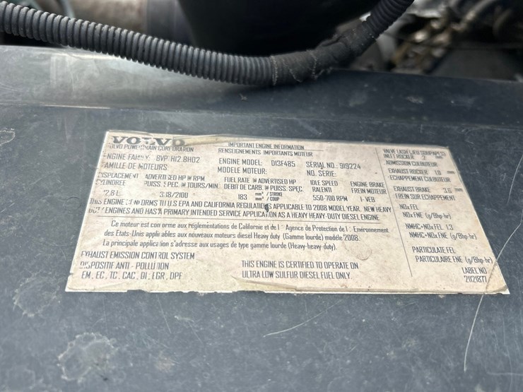 2009-volvo-10-image-49