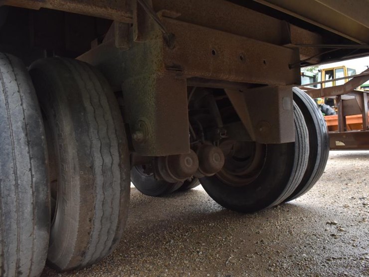 1996-wilson-grain-trailer-image-11