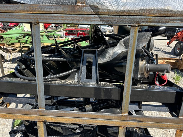 #1139-•-new-quick-attach-heavy-duty-skid-steer-auger-image-2