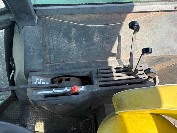 john-deere-4230-image-26