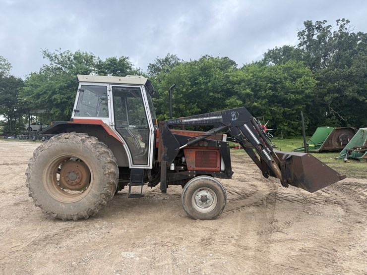 massey-ferguson-383-image-4