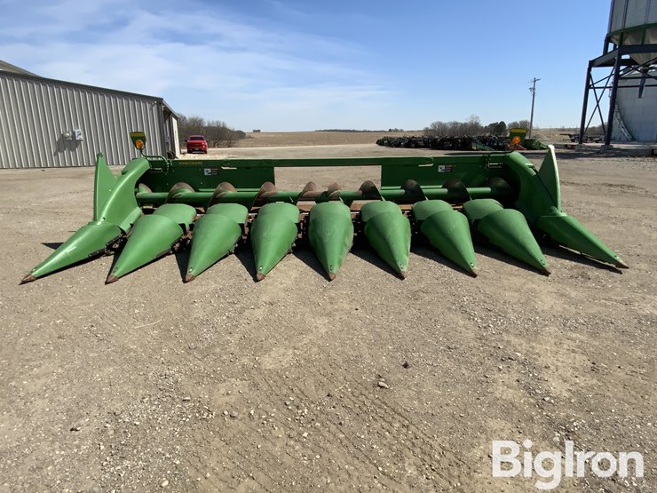 2013-john-deere-608c-image-2