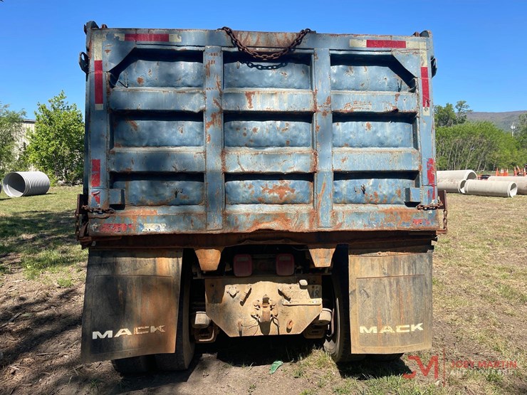 1996-mack-rd688s-image-10