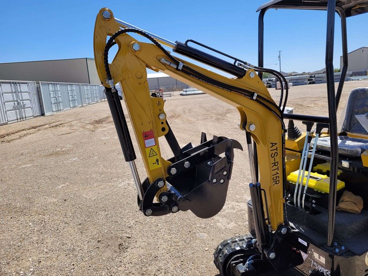 2026-ats-ats-rt15r-mini-excavator-image-2