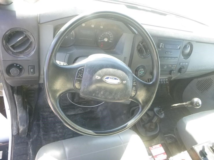 2015-ford-f750-image-17