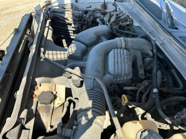 2010-ford-f250-xl-image-24