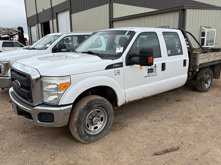 2015-ford-f250-xl-image-1