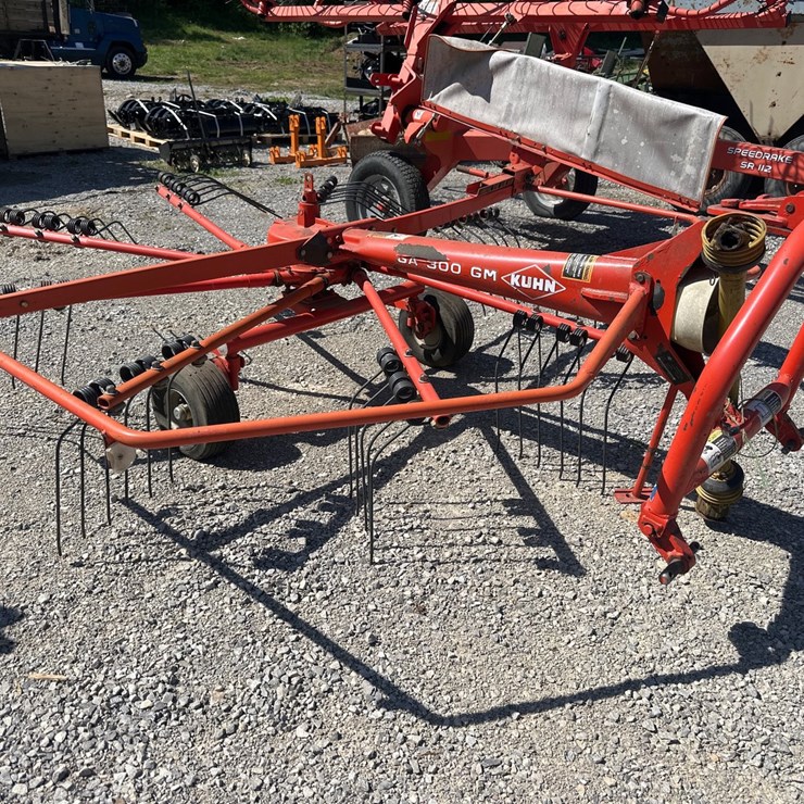 KUHN GA300GM