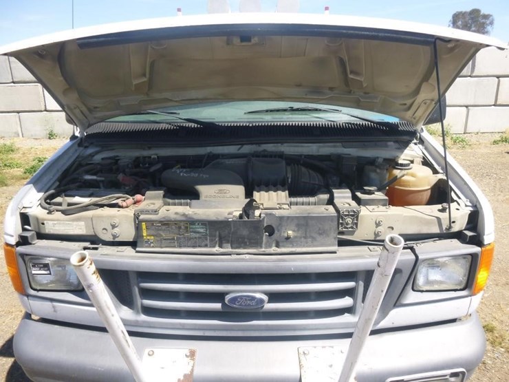 2006-ford-e350-image-23