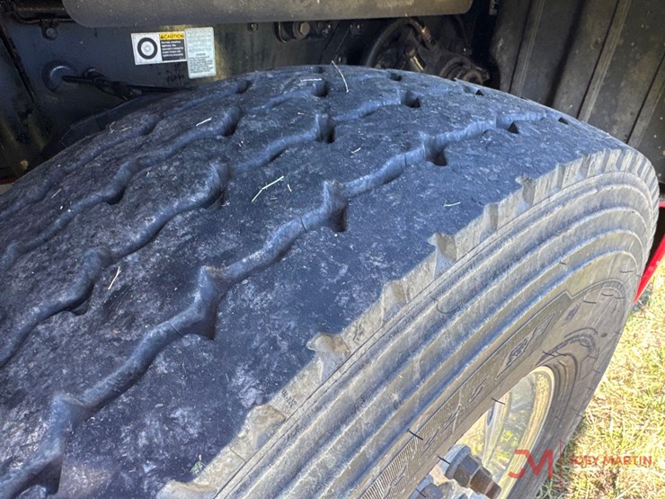 2017-kenworth-t880-image-28