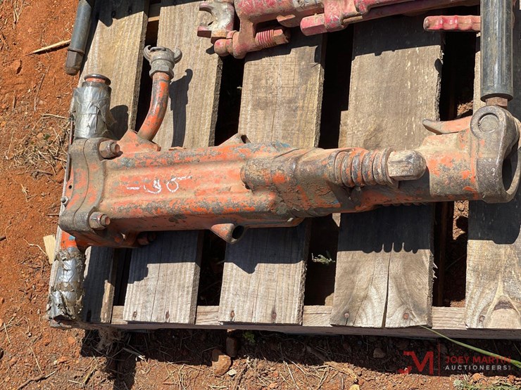 pneumatic-jack-hammer-image-1