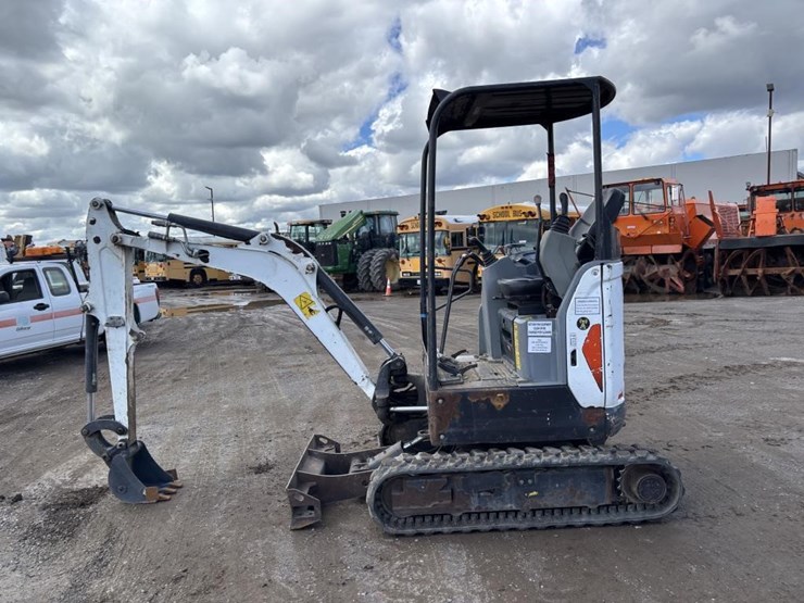 2020-bobcat-e20-image-5