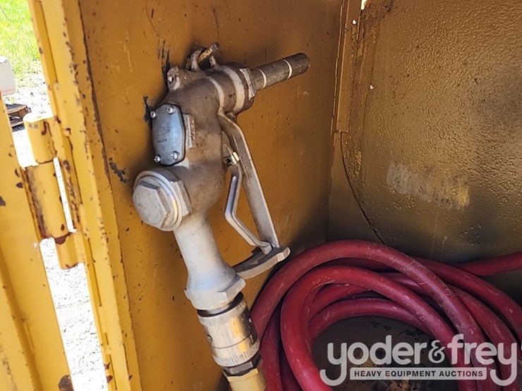 500-gallon-diesel-fuel-tank-w/-pump-image-7