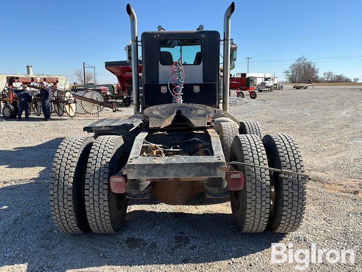 1976-peterbilt-359-image-6